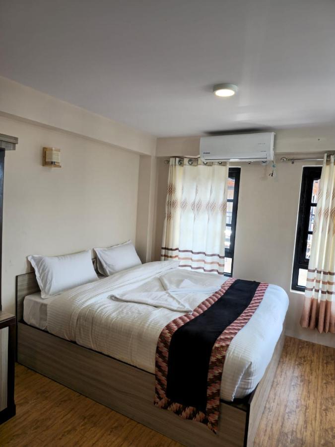 Hotel Durbar Side Bhatgoan Exterior foto