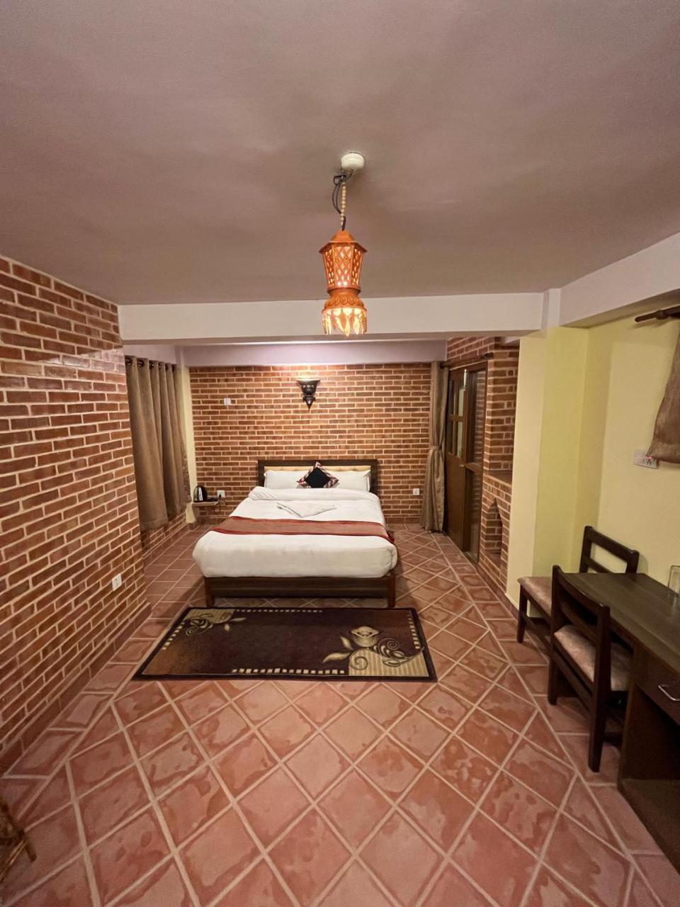 Hotel Durbar Side Bhatgoan Exterior foto